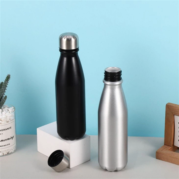 Lightweight aluminum bottle